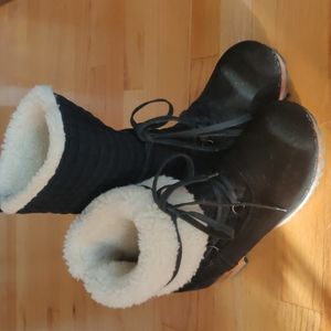 Sanita Clog Boots Size 40 / 9 U.S. Women's